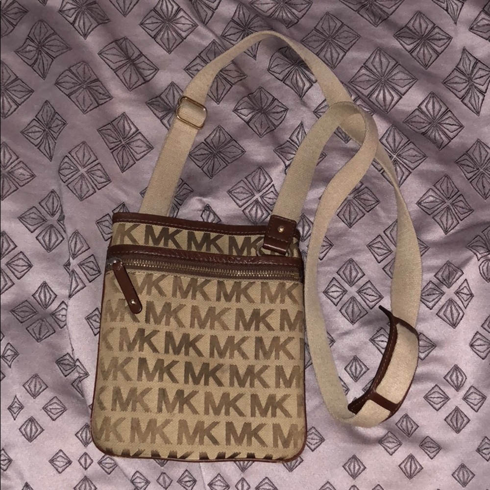 Michael Kors Crossbody